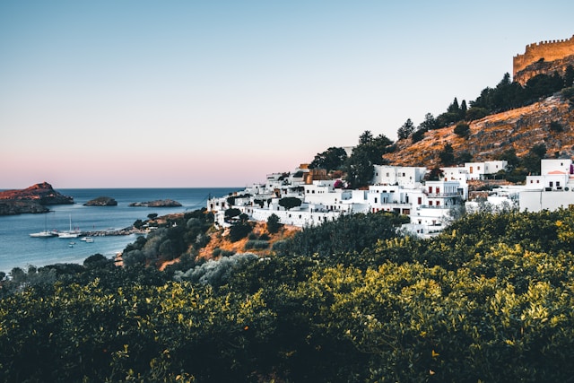 Quels sont les villages de charme en Grèce qui méritent absolument votre visite ?